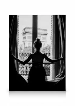 Girl In Paris Window Lærred